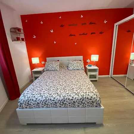 Centro Frente Muralla 2 *